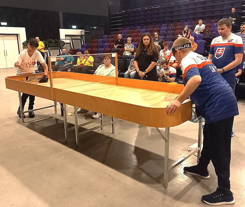 Jeroen Tulp en Stefan Marcin spelen de herenfinale tijdens het Cannonballstoernooi 2025.